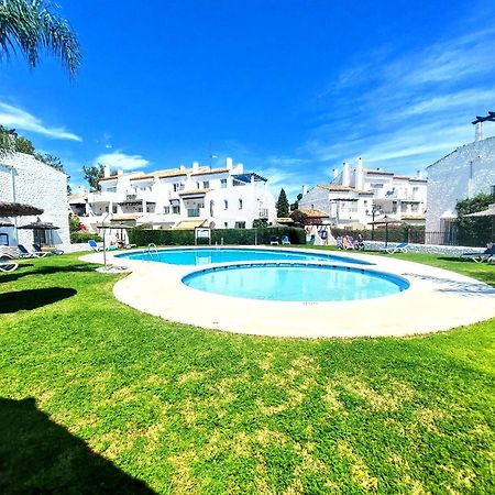 El Paraiso Golf Y Playa Estepona Bagian luar foto