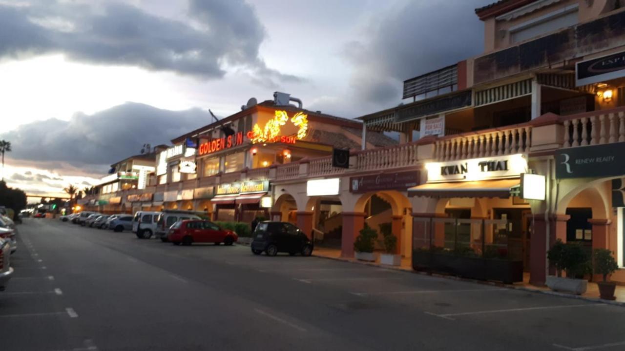 El Paraiso Golf Y Playa Estepona Bagian luar foto