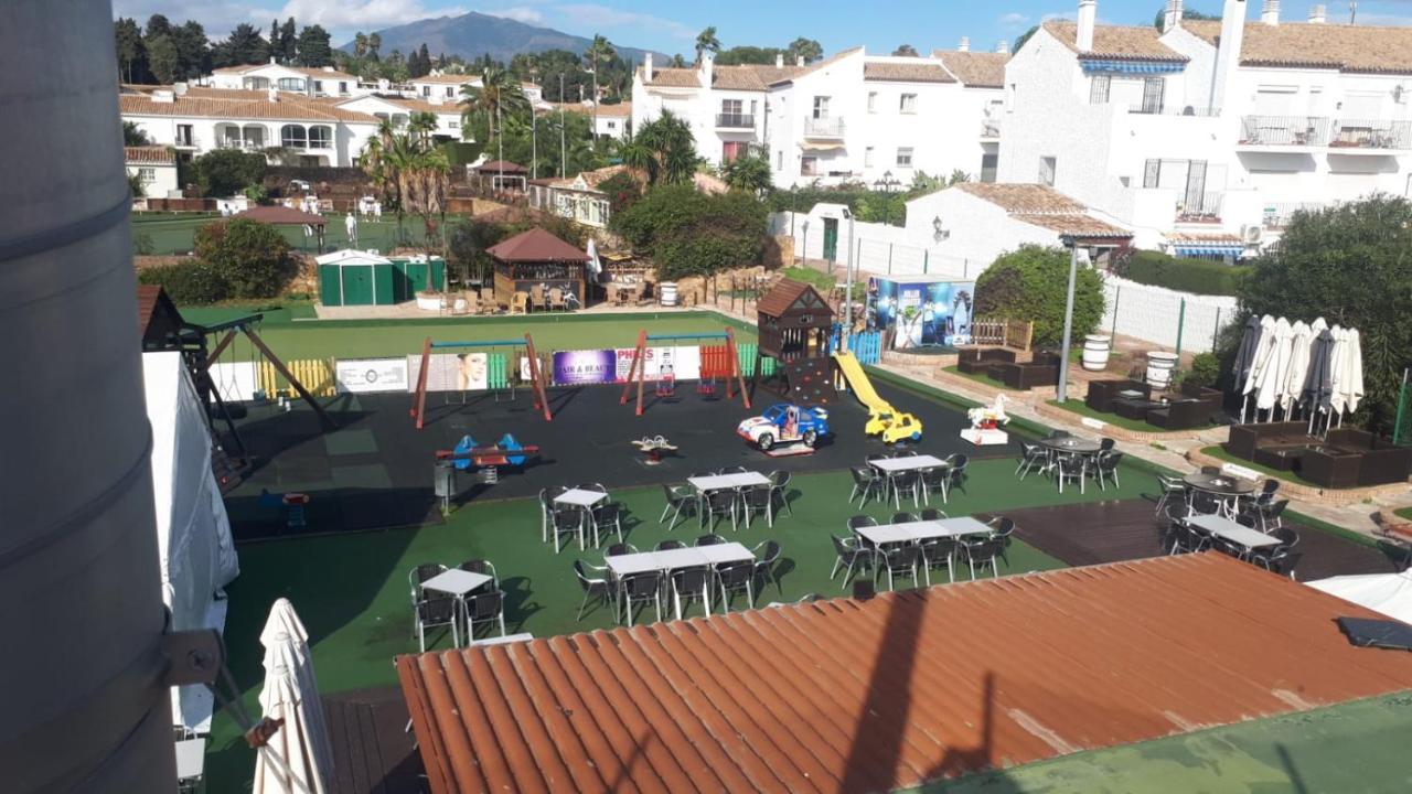 El Paraiso Golf Y Playa Estepona Bagian luar foto