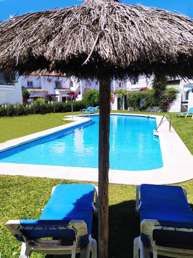 El Paraiso Golf Y Playa Estepona Bagian luar foto
